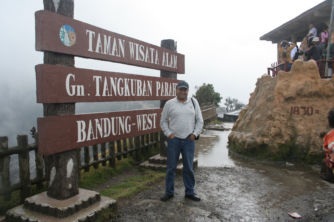 Sohail Hasnie at Tangkuban Parahu, Bandung, West Java
