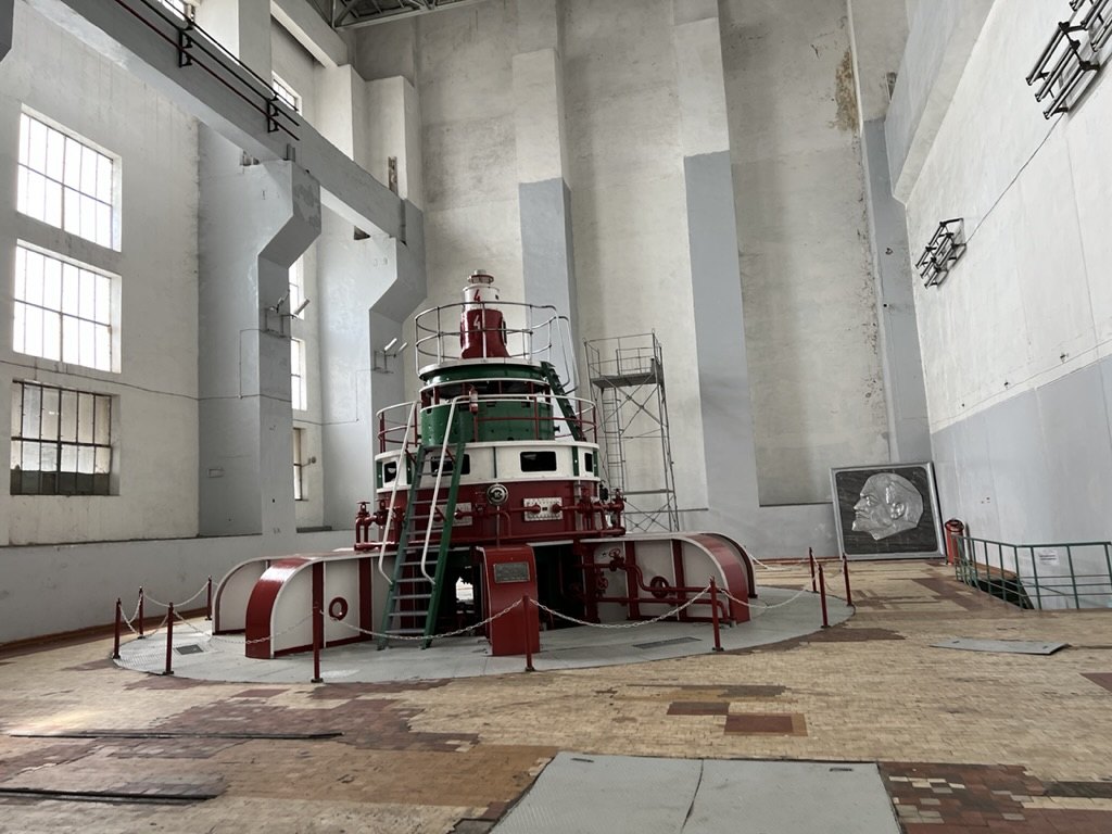 A turbine unit at Uch-Kurgan awaiting rehabilitation